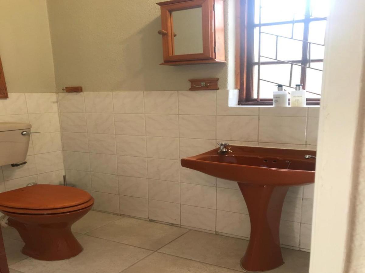 Le Petit Chateau Guest House Durbanville Zewnętrze zdjęcie