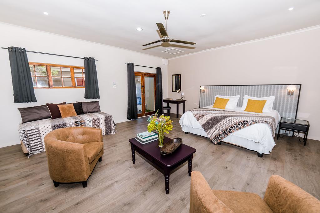 Le Petit Chateau Guest House Durbanville Zewnętrze zdjęcie