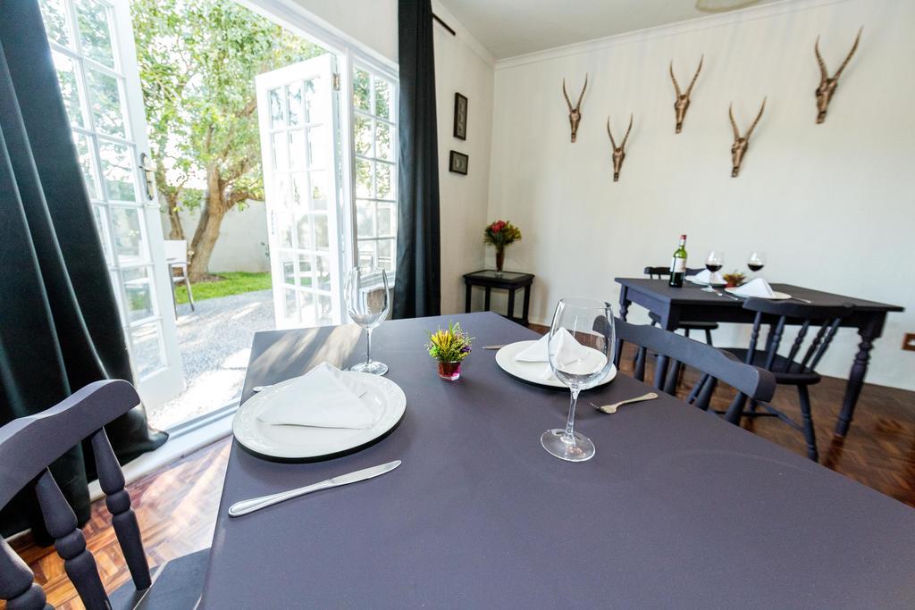 Le Petit Chateau Guest House Durbanville Zewnętrze zdjęcie