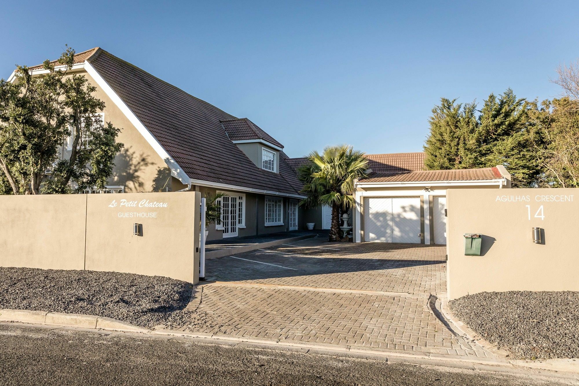 Le Petit Chateau Guest House Durbanville Zewnętrze zdjęcie